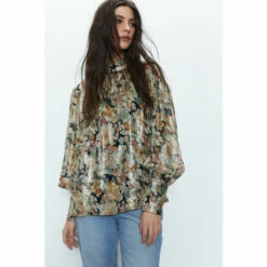 Warehouse Sales Store -Warehouse Sales Store unnamed file 109