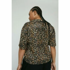 Warehouse Plus Size Short Sleeve Resort Shirt In Animal For Female -Warehouse Sales Store unnamed file 1119