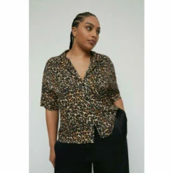 Warehouse Plus Size Short Sleeve Resort Shirt In Animal For Female -Warehouse Sales Store unnamed file 1121