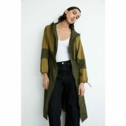 Warehouse Light Weight Colour Block Wind Breaker For Female -Warehouse Sales Store unnamed file 1829