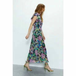 Warehouse Ruffle Sleeveless Maxi Dress For Female -Warehouse Sales Store unnamed file 2445