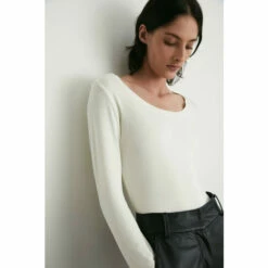 Warehouse Scoop Neck Long Sleeve Top For Female -Warehouse Sales Store unnamed file 245