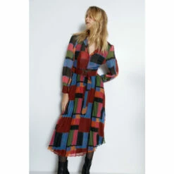 Warehouse Revere Collar Belted Pleat Chiffon Midi Dress For Female -Warehouse Sales Store unnamed file 2973