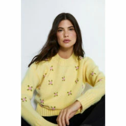 Warehouse Hand Embroidered Flower Pearl Knit Jumper For Female -Warehouse Sales Store unnamed file 3234