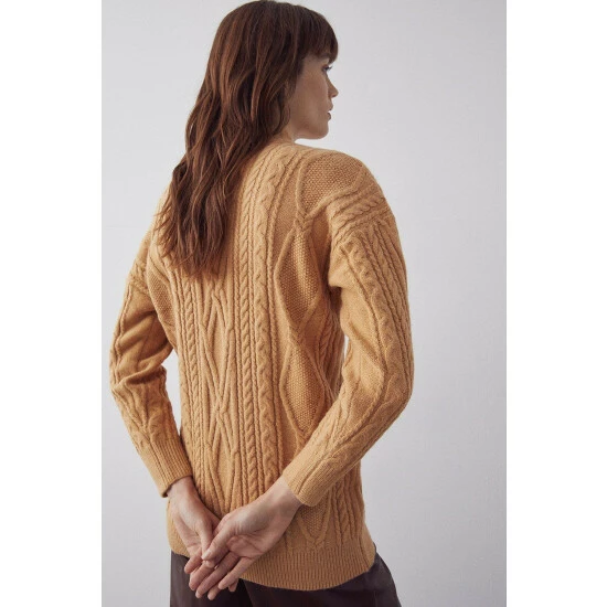 Warehouse Chunky Cable Funnel Longline Knit Jumper For Female 5 Warehouse Chunky Cable Funnel Longline Knit Jumper For Female - Image 3