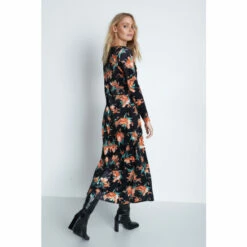 Warehouse Petite Printed Velvet Plunge Neck Midi Dress For Female -Warehouse Sales Store unnamed file 5141